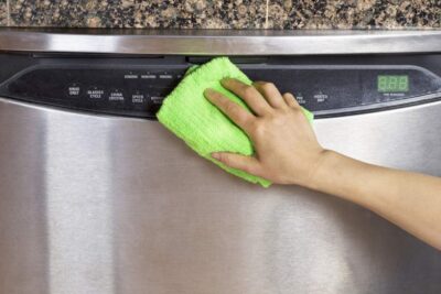 Paso a paso para limpiar electrodomésticos grandes