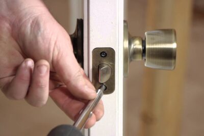 DIY: Soluciones para puertas que no cierran bien