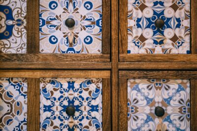 Cómo blanquear muebles de madera