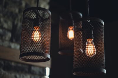 Cómo instalar una luz fluorescente
