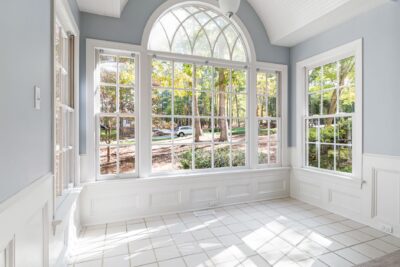 Guía definitiva para la limpieza de ventanas sin marcas