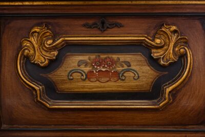 Restaurando un mueble antiguo
